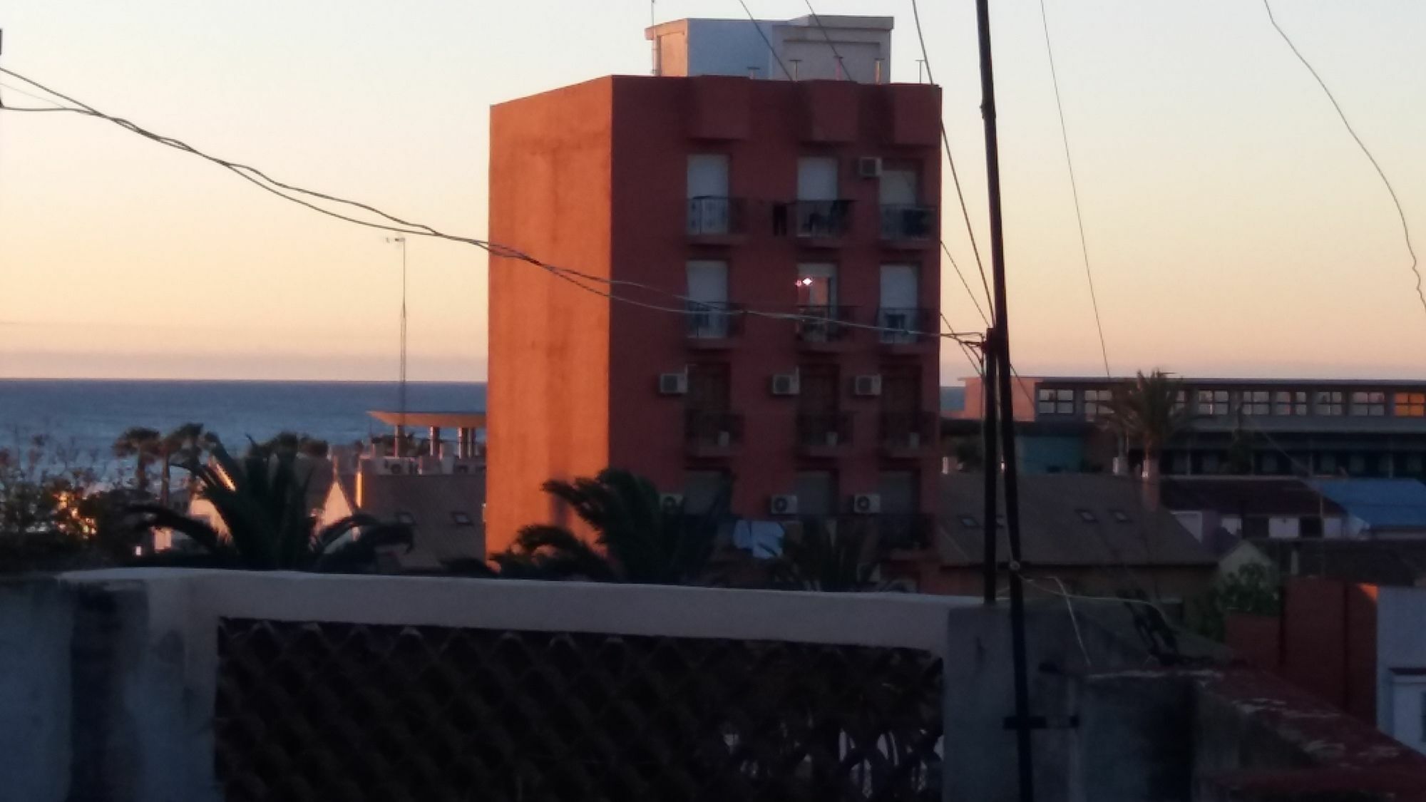 Apartmentsuitespain Atic Panoramic Beach Valência Exterior foto